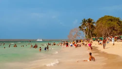 playa blanca cartagena.webp